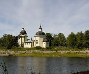 khram-voskreseniya-khristova-d.-kurpovo